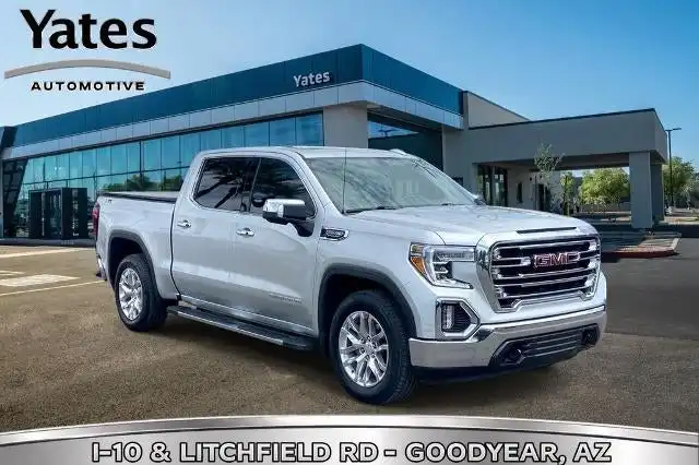 2021 GMC Sierra 4WD Crew Cab Short Box SLT's photo