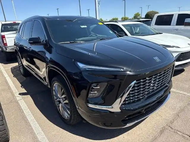 2026 Buick Enclave Avenir's photo