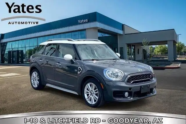 2019 MINI Countryman Cooper S Signature's photo
