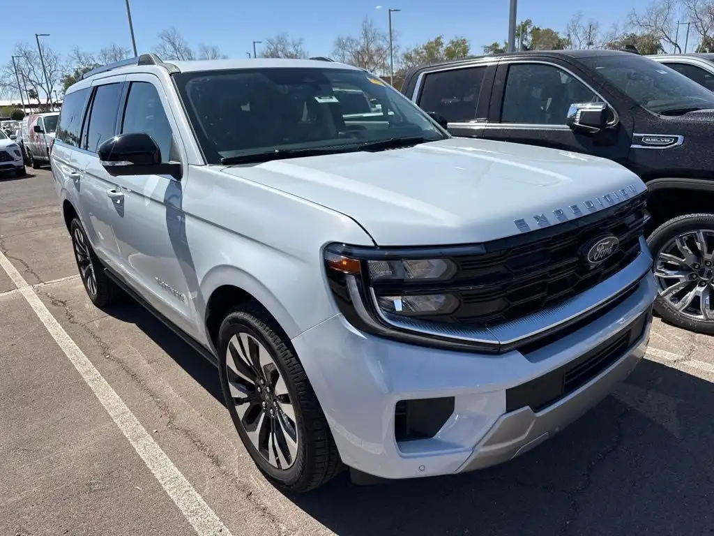 2026 Ford Expedition Platinum 4x4's photo