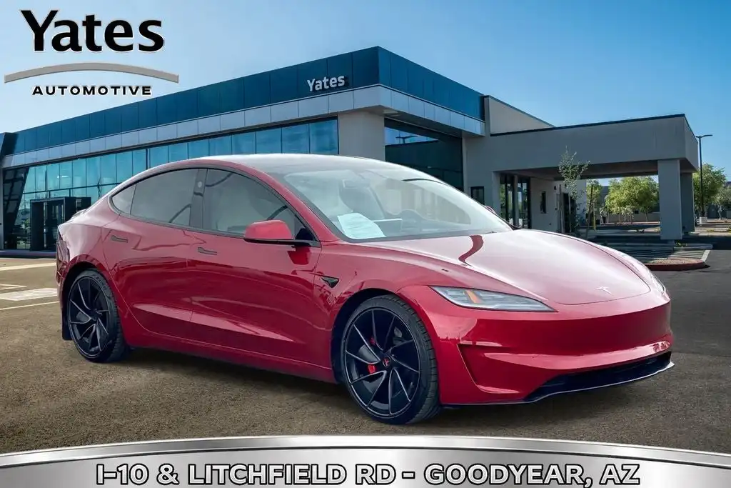 2025 Tesla Model 3 Performance's photo