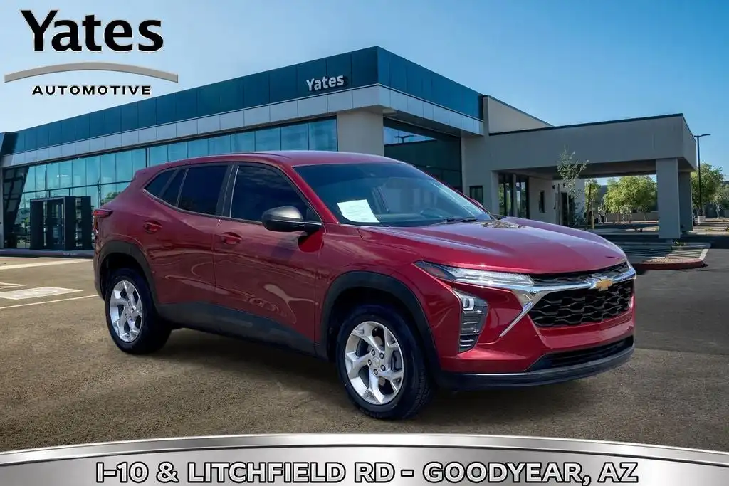2024 Chevrolet Trax LS's photo