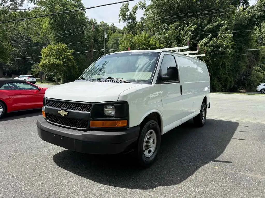 2014 Chevrolet Express 2500 Work Van HD photo 1