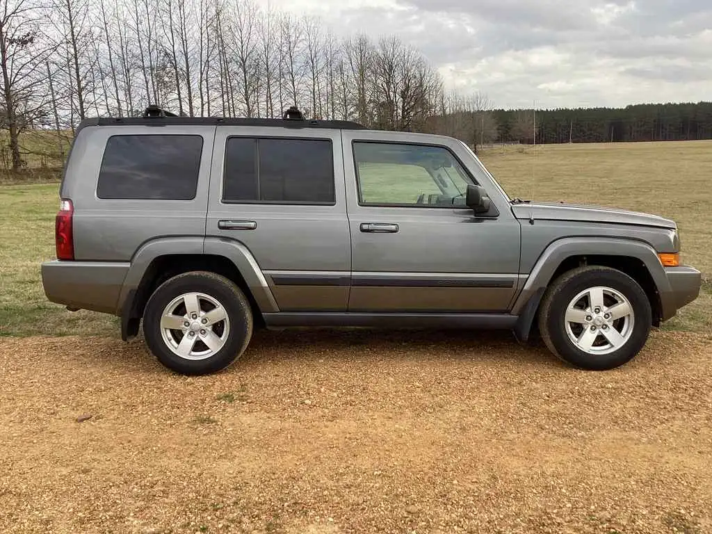 2007 Jeep Commander Sport 4WD's photo
