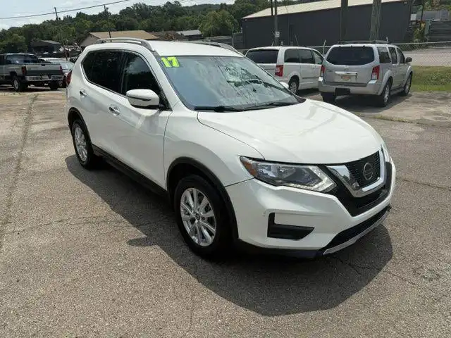 2017 Nissan Rogue SV FWD's photo