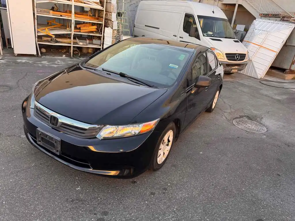 2012 Honda Civic LX Auto's photo
