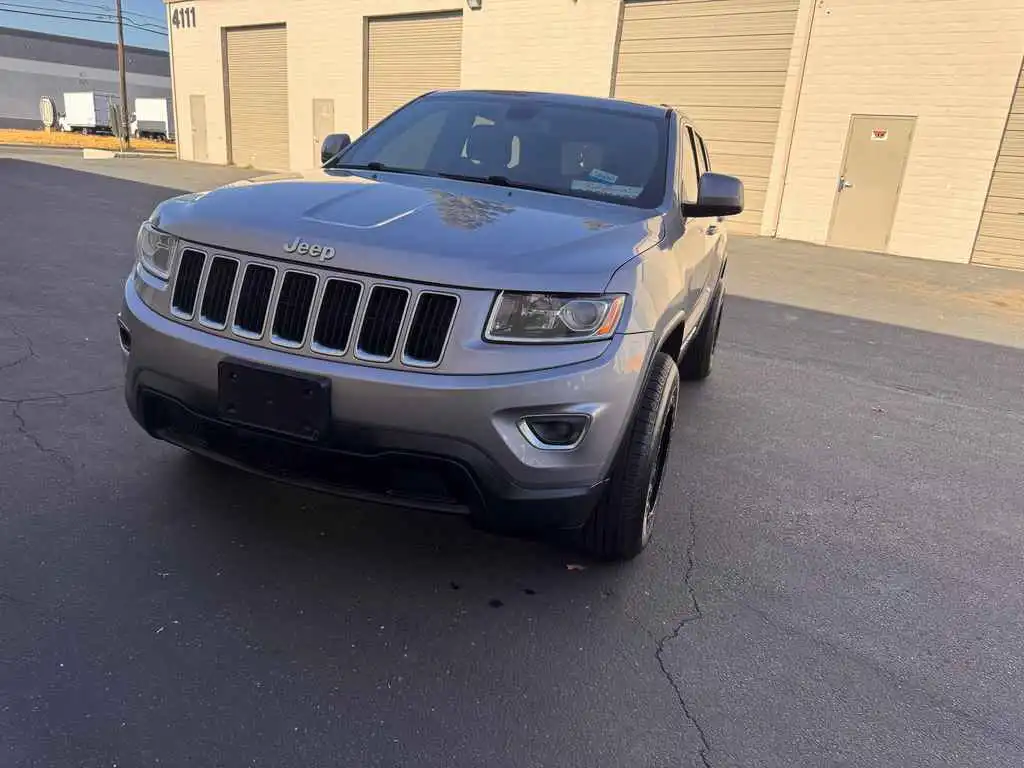2015 Jeep Grand Cherokee Laredo 4WD's photo