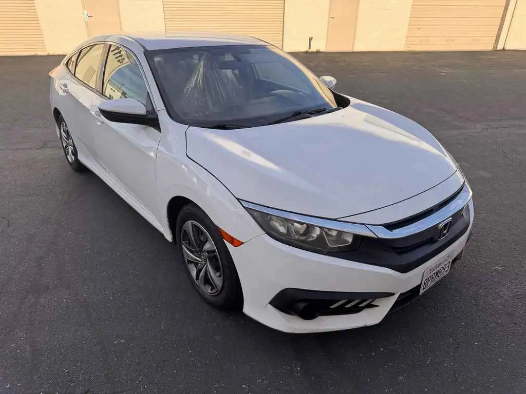 2018 Honda Civic LX CVT's photo