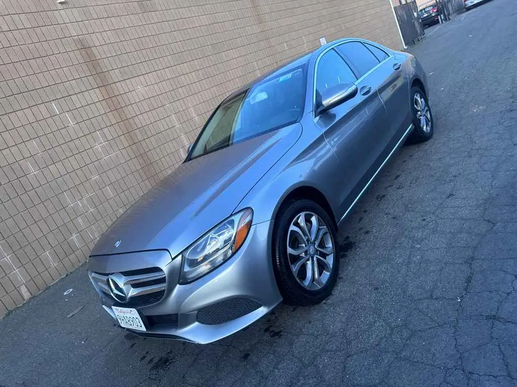 2015 Mercedes-Benz C-Class C300 4MATIC photo 3