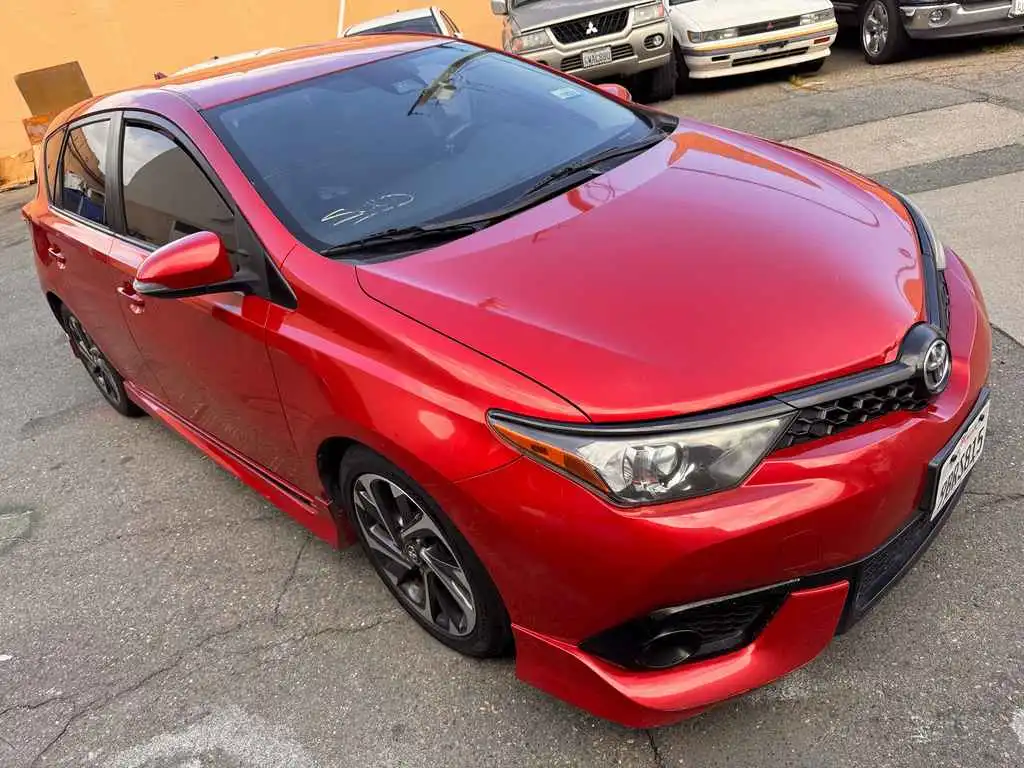 2017 Toyota Corolla iM CVT's photo