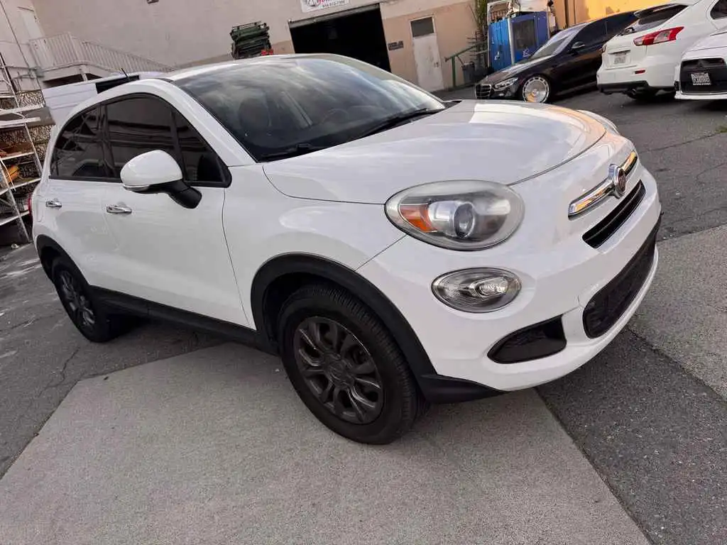 2016 FIAT 500X Easy AWD's photo