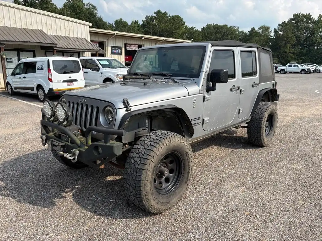 2016 Jeep Wrangler Sport's photo