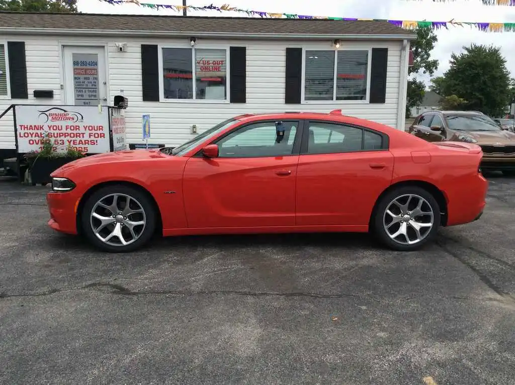 2015 Dodge Charger R/T's photo