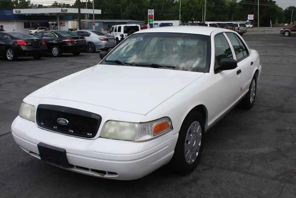 2011 Ford Crown Victoria Police (Fleet)'s photo