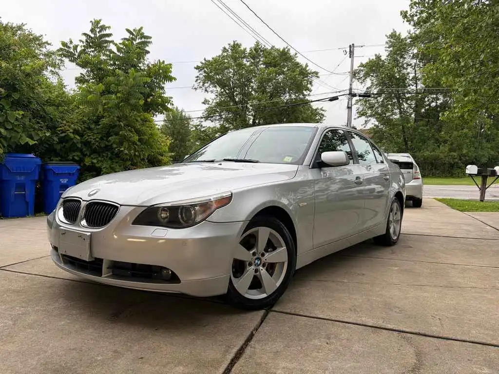 2007 BMW 5 Series 530xi's photo