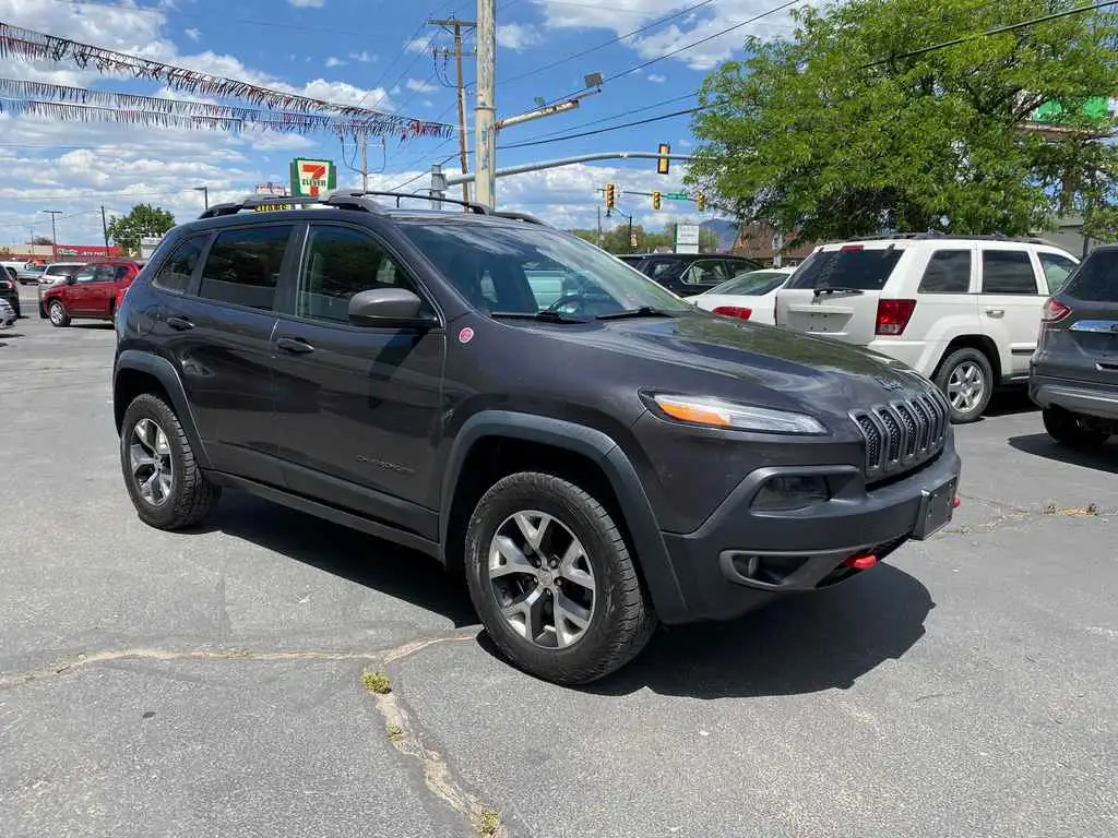 2015 Jeep Cherokee Trailhawk 4X4 photo 1