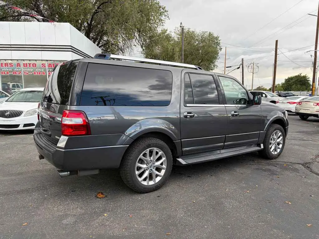 2017 Ford Expedition Limited 4WD EL photo 3