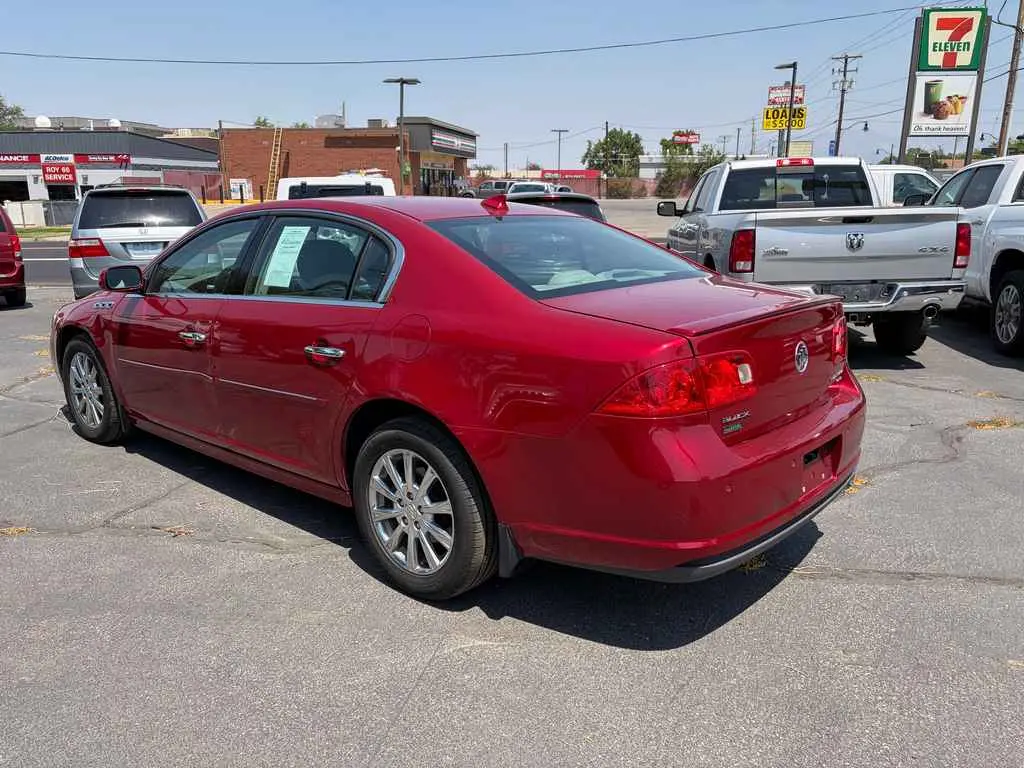 2011 Buick Lucerne CXL Premium photo 3