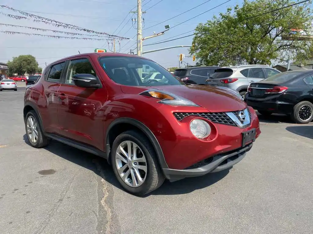2015 Nissan Juke SV AWD CVT's photo