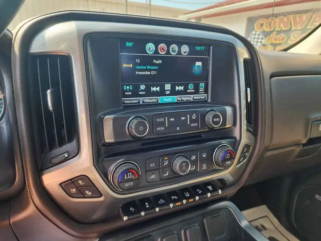 2016 Chevrolet Silverado HD LTZ 4WD Crew Cab Standard Box's photo