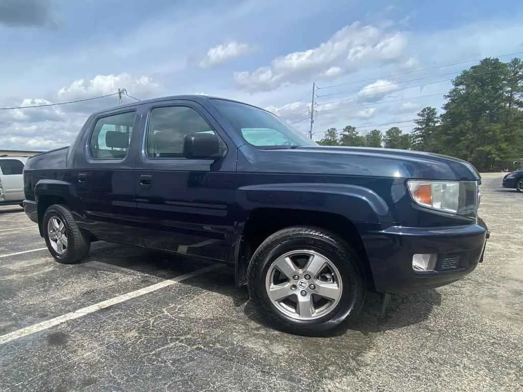 2012 Honda Ridgeline RT photo 3