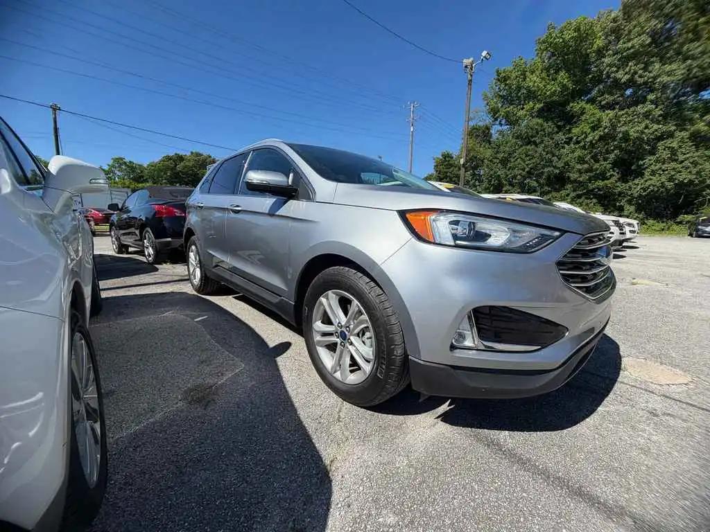 2020 Ford Edge SEL's photo