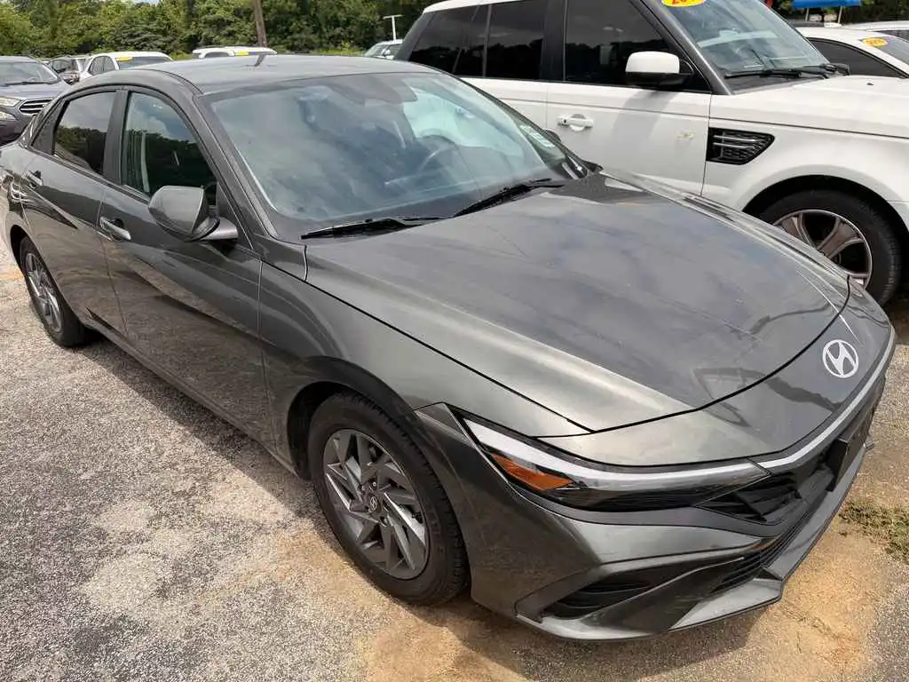 2024 Hyundai Elantra 2.0 SEL IVT's photo