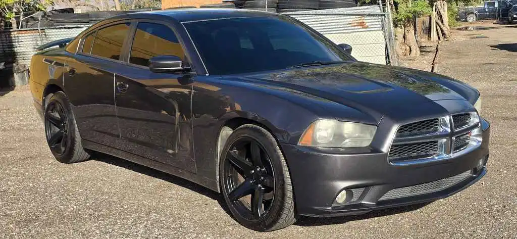 2014 Dodge Charger SXT Plus's photo