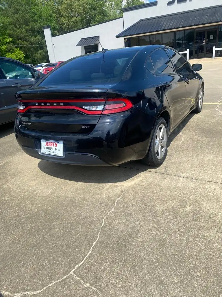 2015 Dodge Dart 2.4 SXT photo 1