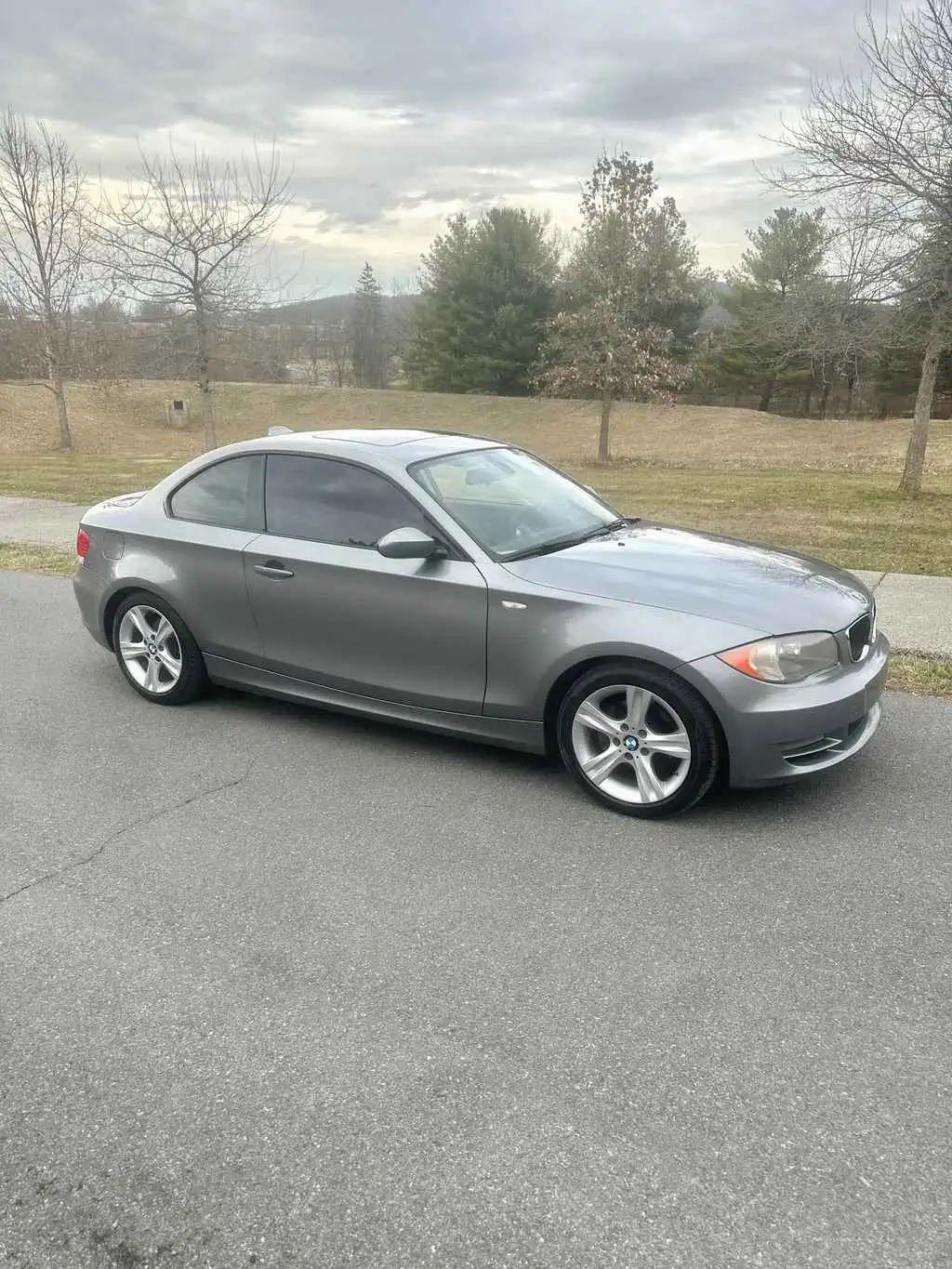 2009 BMW 1 Series 128i Coupe SULEV's photo
