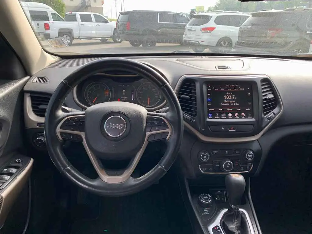 2018 Jeep Cherokee Tech Connect 4WD photo 5