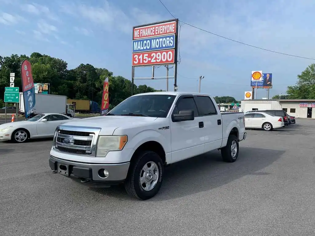 2014 Ford F-150 XLT 4WD SuperCrew 145 in's photo