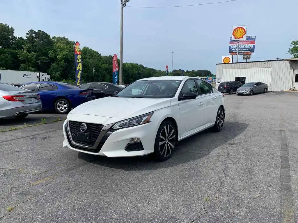 2022 Nissan Altima 2.5 SR's photo
