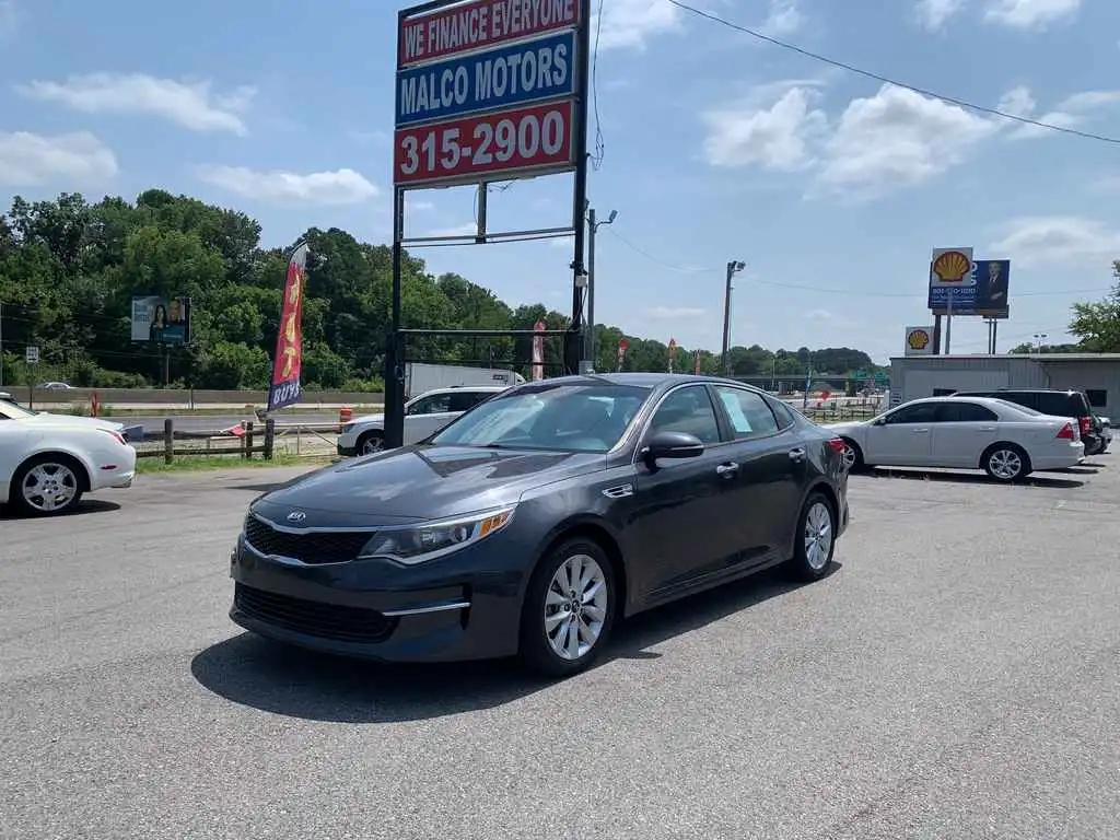 2017 Kia Optima LX AT's photo