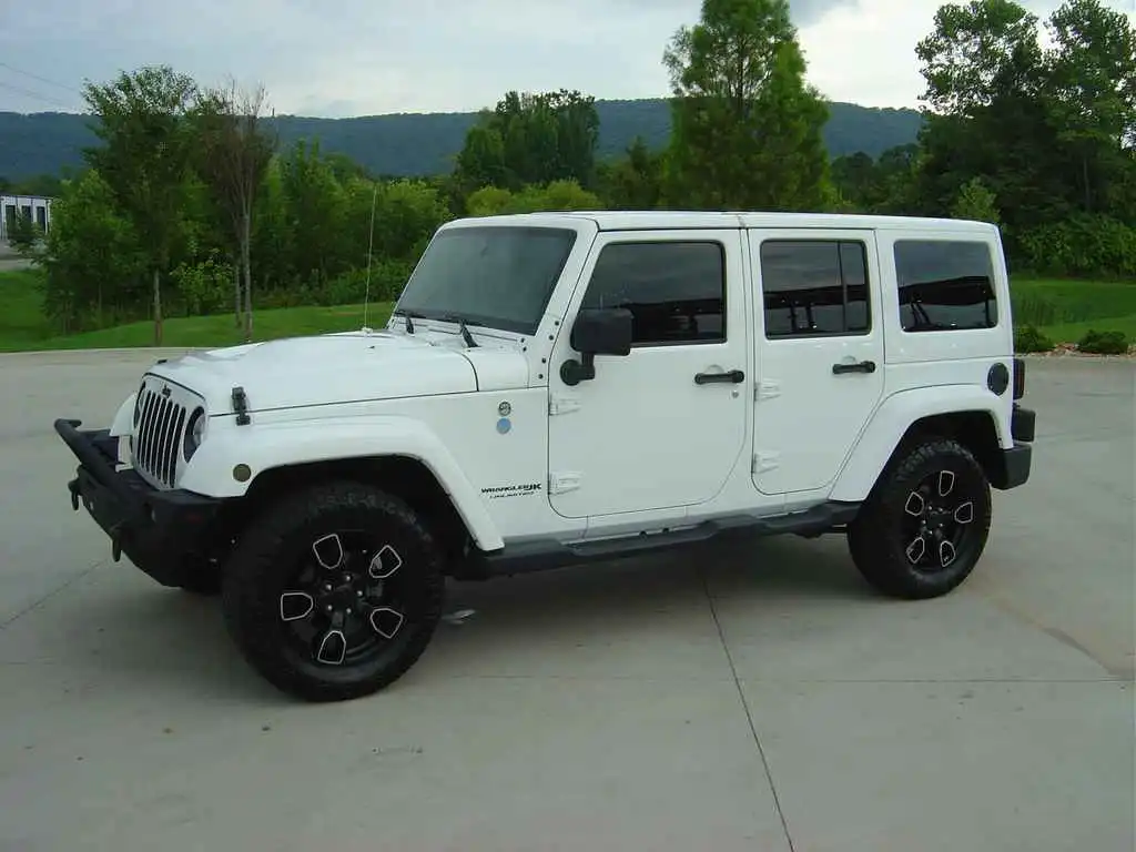 2018 Jeep Wrangler Sahara's photo