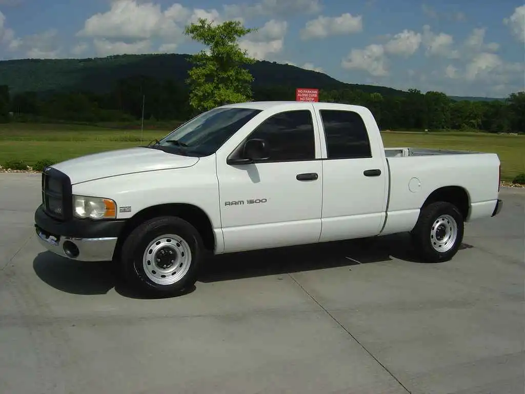 2004 Dodge Ram 1500 ST Quad Cab SWB's photo