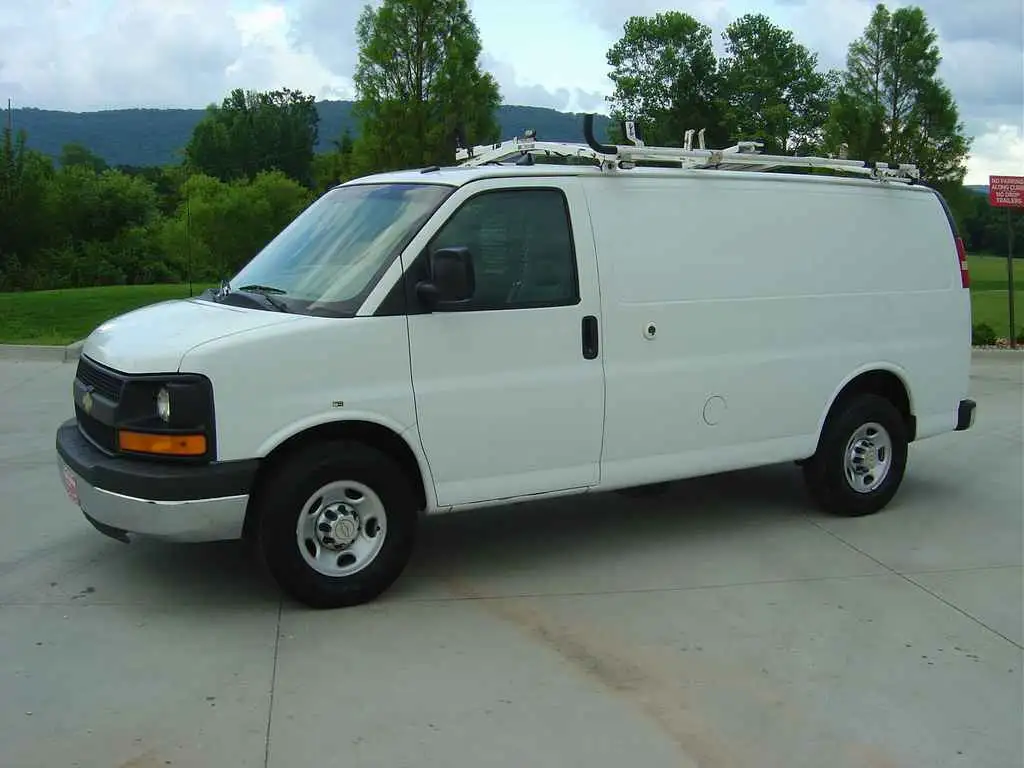 2014 Chevrolet Express Work Van HD 2500's photo
