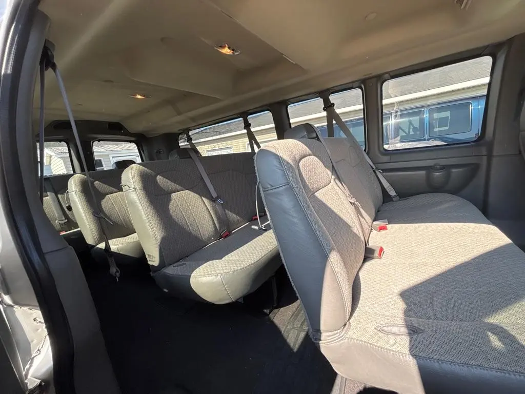 2020 Chevrolet Express LT 3500 Extended photo 4