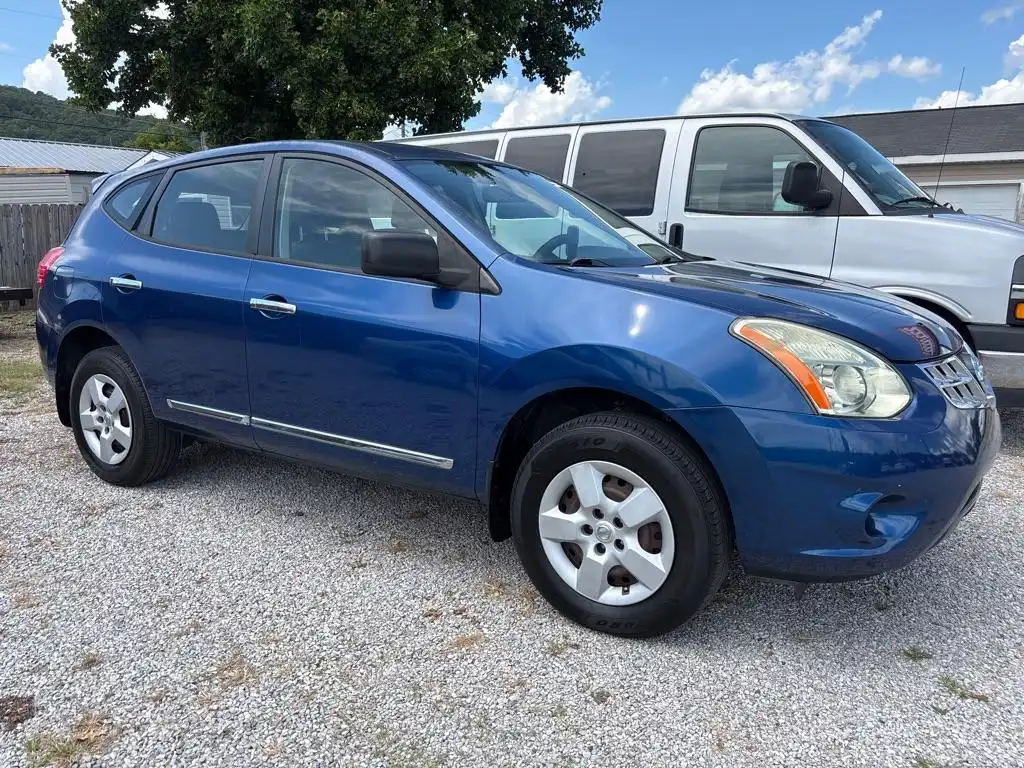 2011 Nissan Rogue S FWD's photo