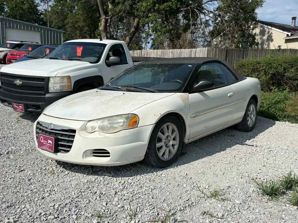 2005 Chrysler Sebring GTC's photo