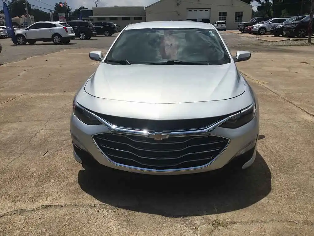 2021 Chevrolet Malibu 1LT's photo