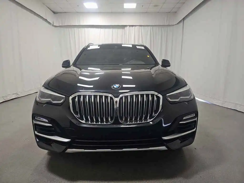 2020 BMW X5 sDrive40i's photo