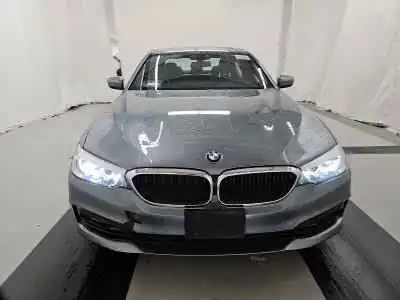 2018 BMW 5 Series 530i Sedan's photo