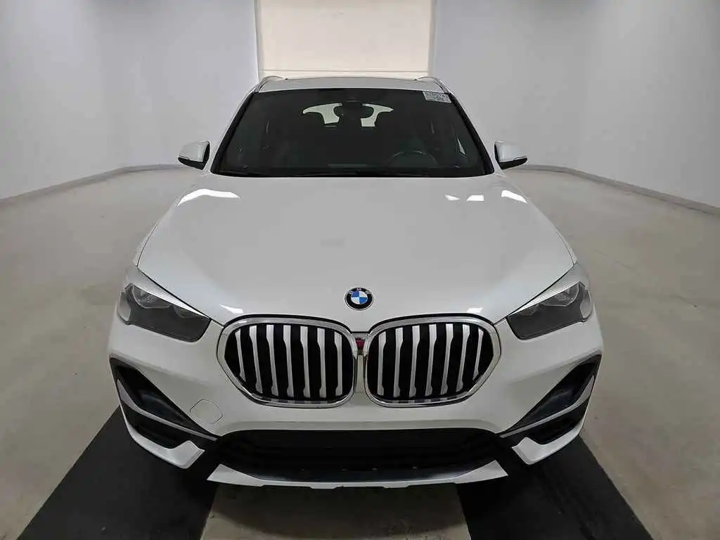2021 BMW X1 xDrive28i's photo