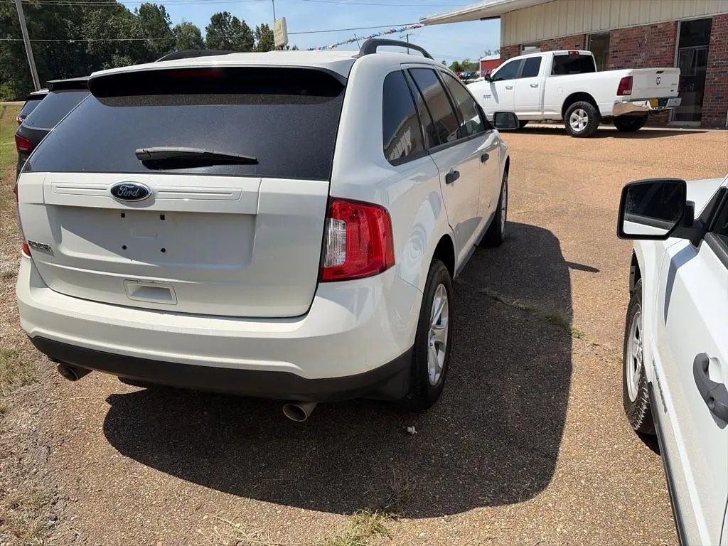 2013 Ford Edge SE photo 5