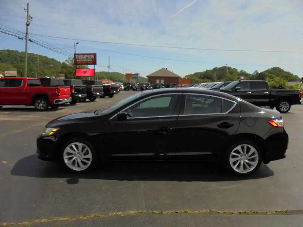 2016 Acura ILX Premium's photo