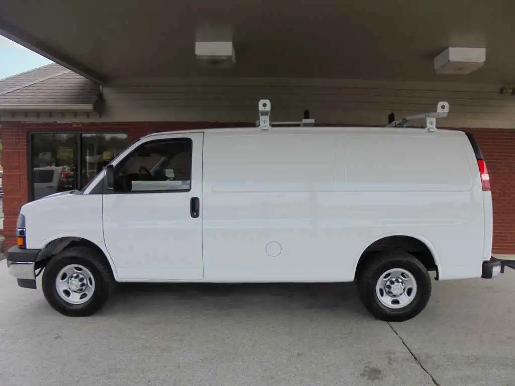 2021 Chevrolet Express 2500 Work Van HD's photo