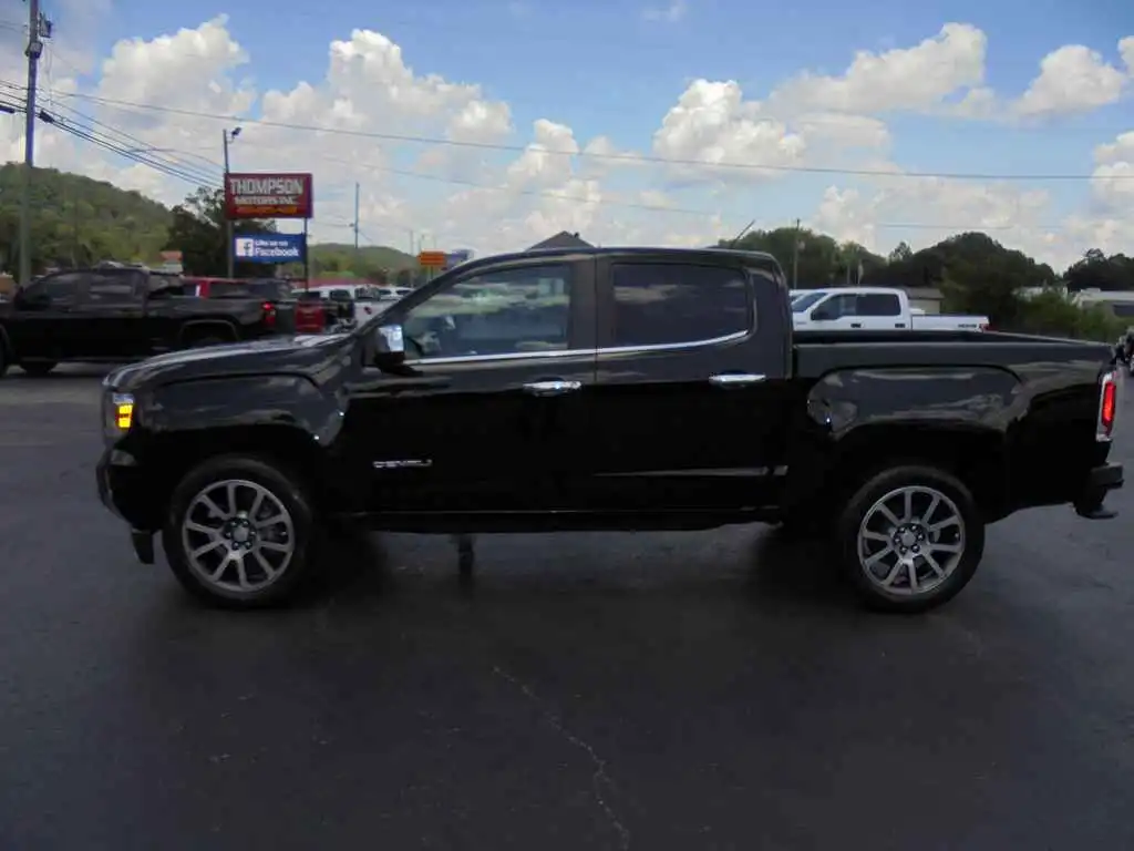 2019 GMC Canyon 4WD Denali Crew Cab Short Box's photo