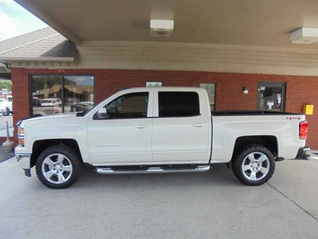 2015 Chevrolet Silverado 1500 LT 4X4 Crew Cab Standard Box's photo