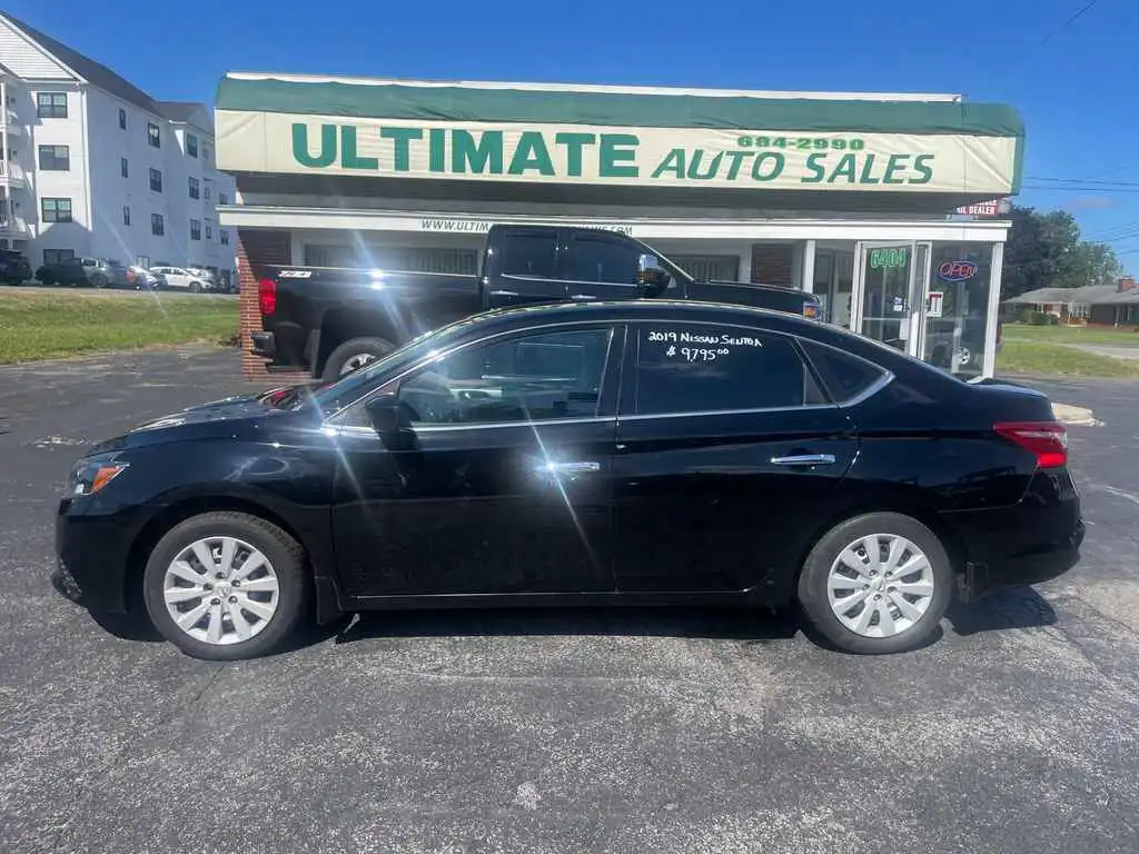 2019 Nissan Sentra S CVT's photo